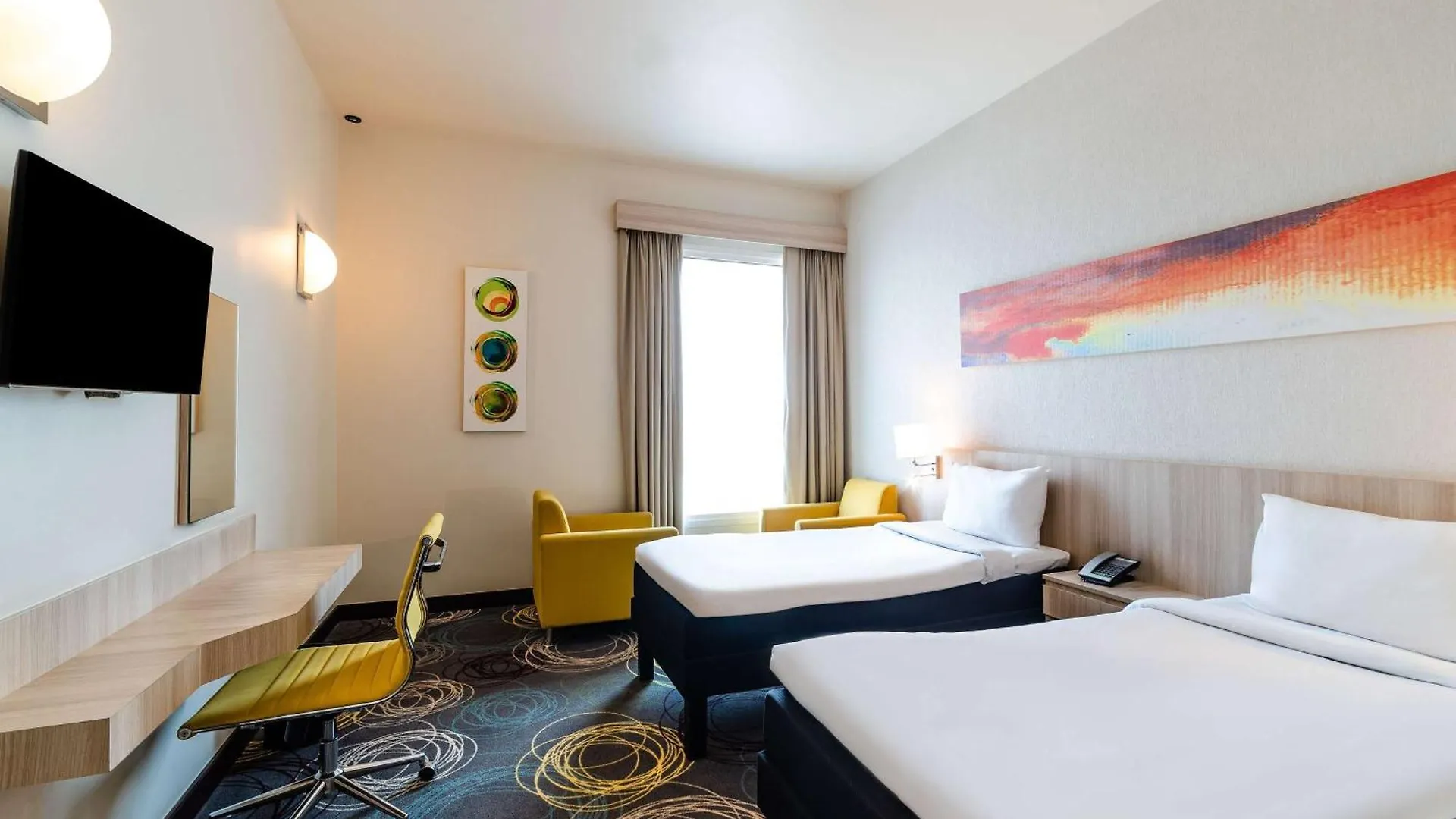 Ibis Styles Dragon Mart Dubai Hotel 3*,